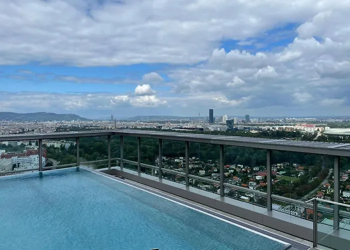 Apartmán Exclusive 2-bedroom With Pool & Balcony